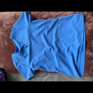 Ceil blue 2 pocket figs scrub top